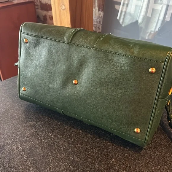 YVES SAINT LAURENT
Green Leather Muse Bowler Bag - Picture 8 of 12